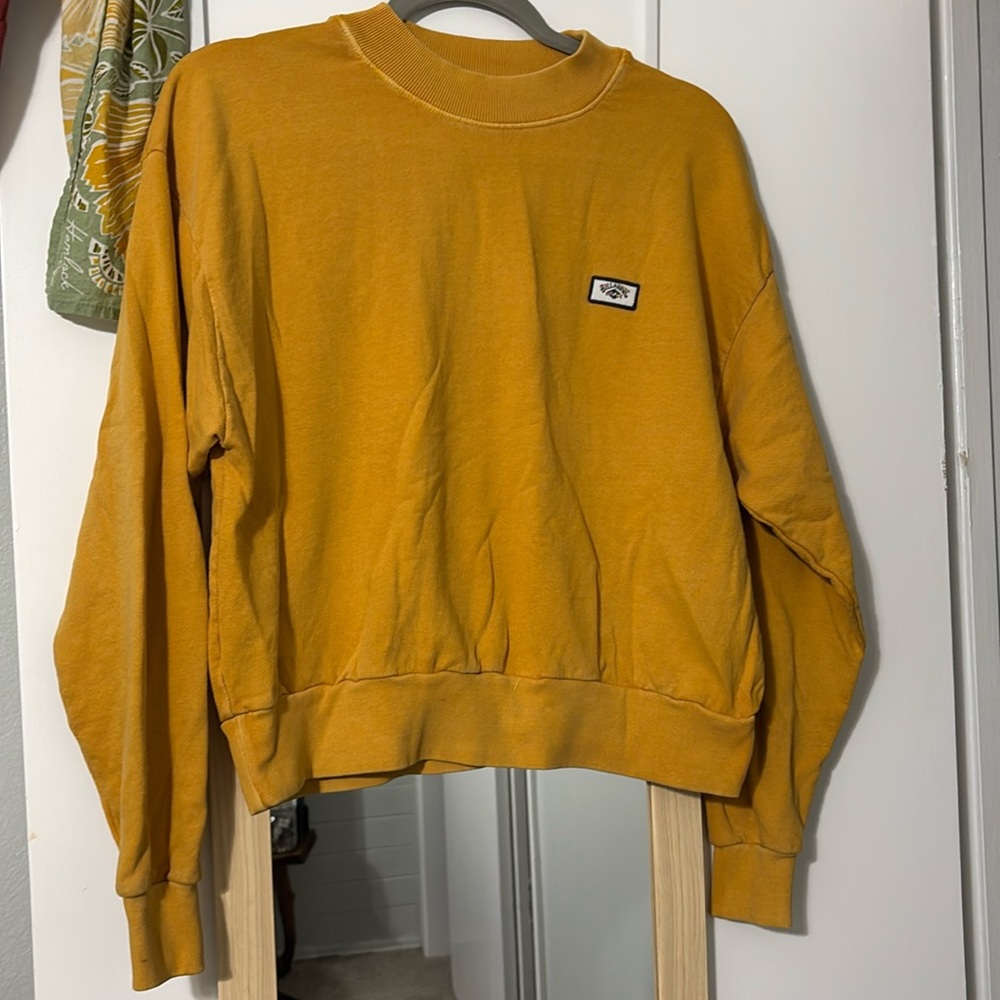 Billabong cropped sweater shirt M